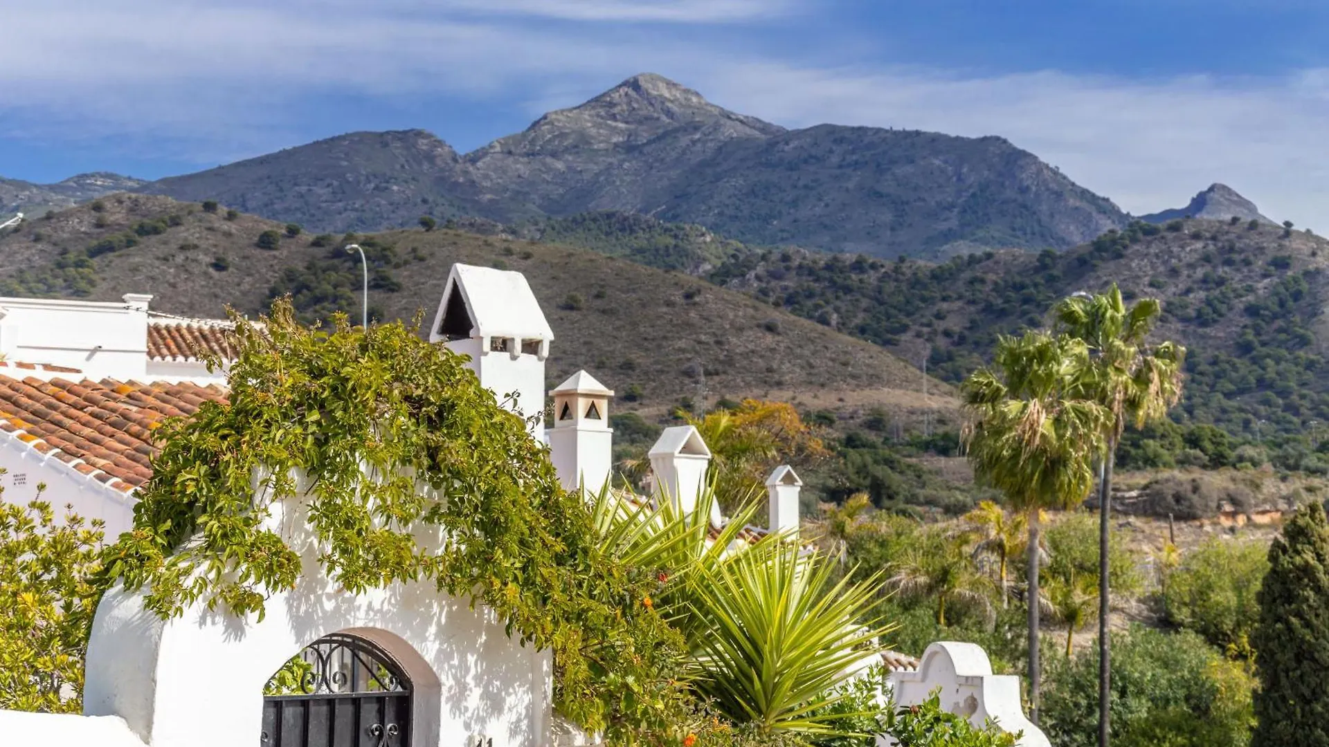 Casablanca 35 Oasis Properties Nerja Apartment